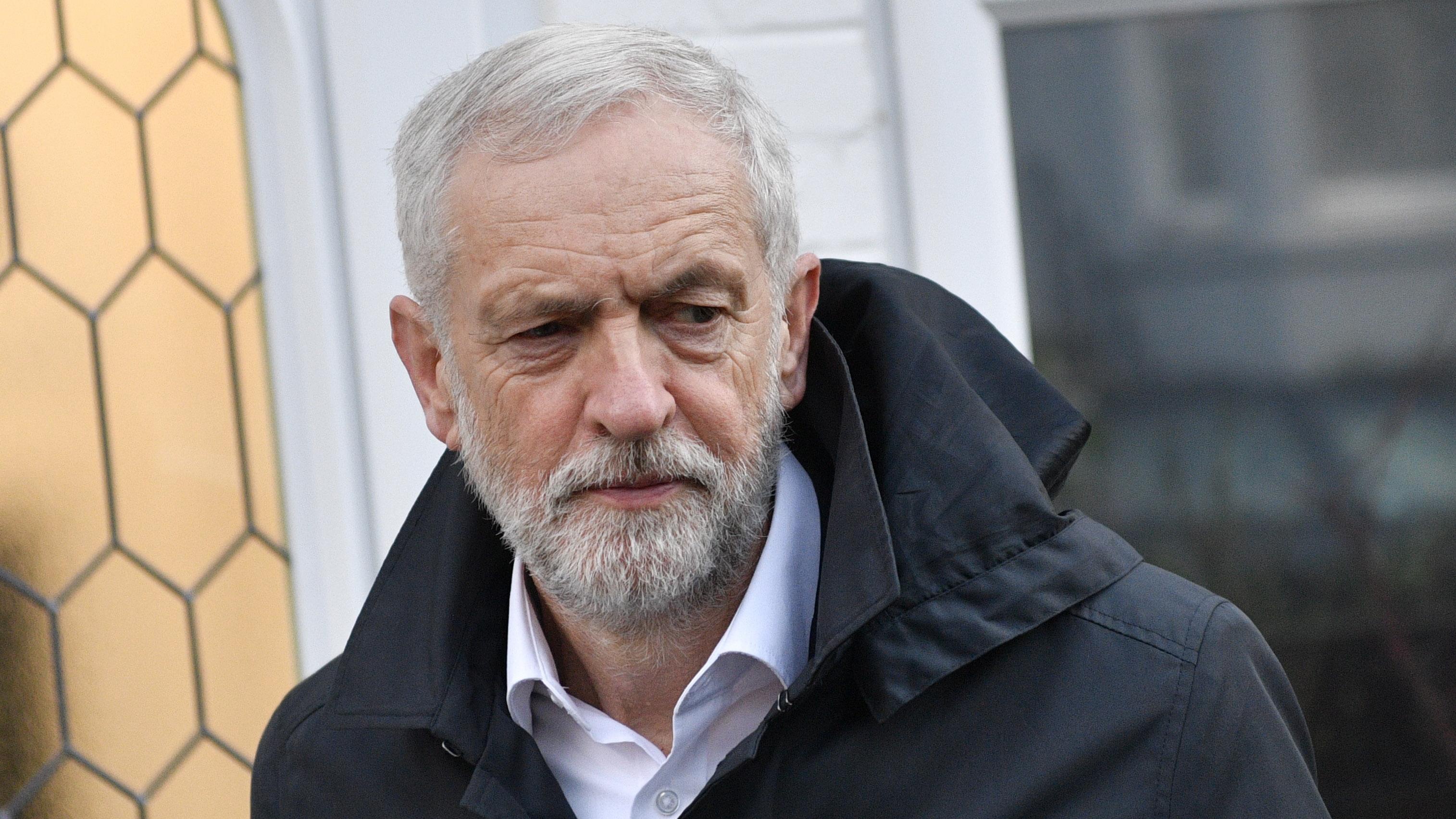 Corbyn, 'al voto se May sarà bocciata'