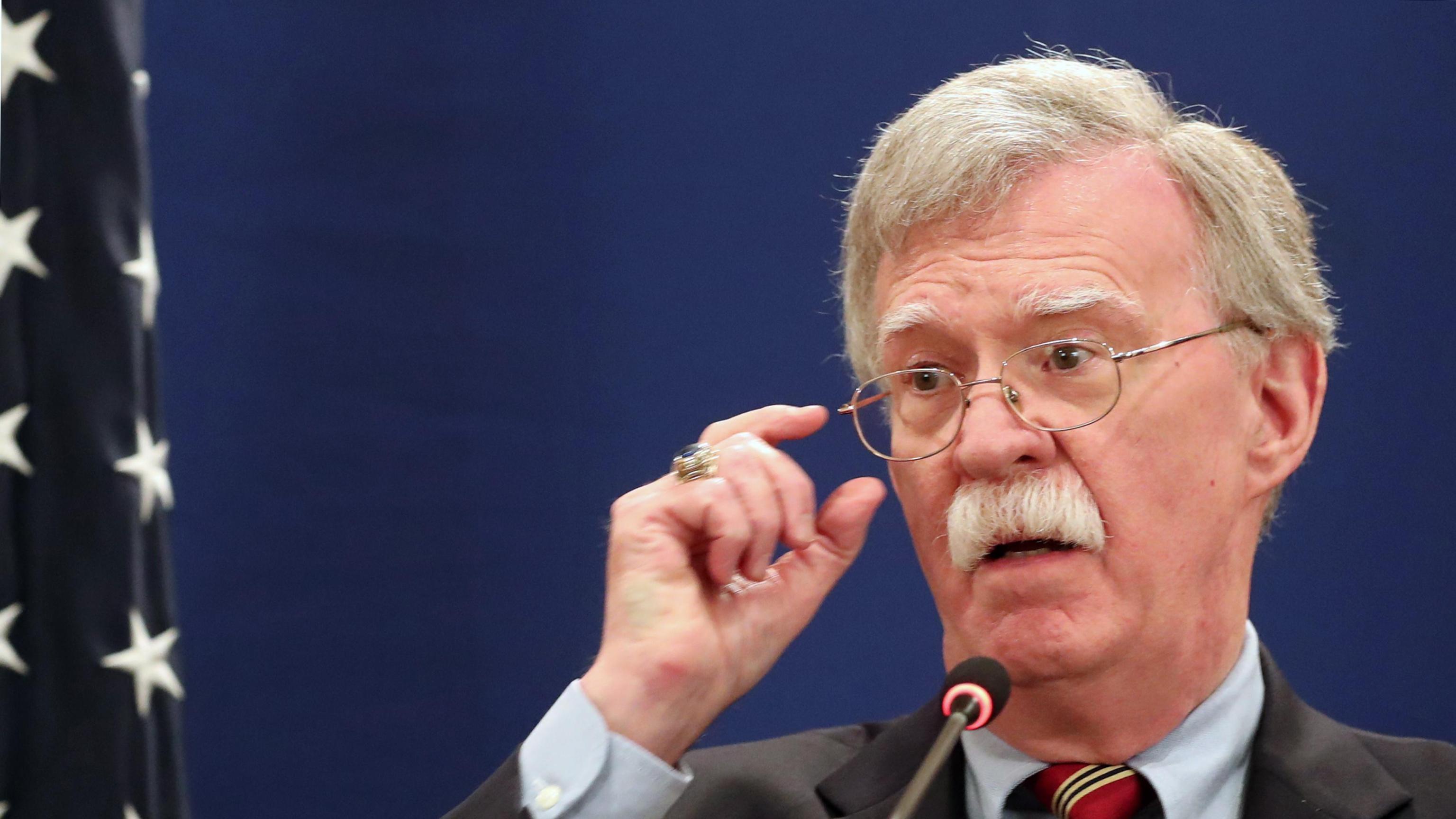 Iran: 'Bolton soffre di allucinazioni'