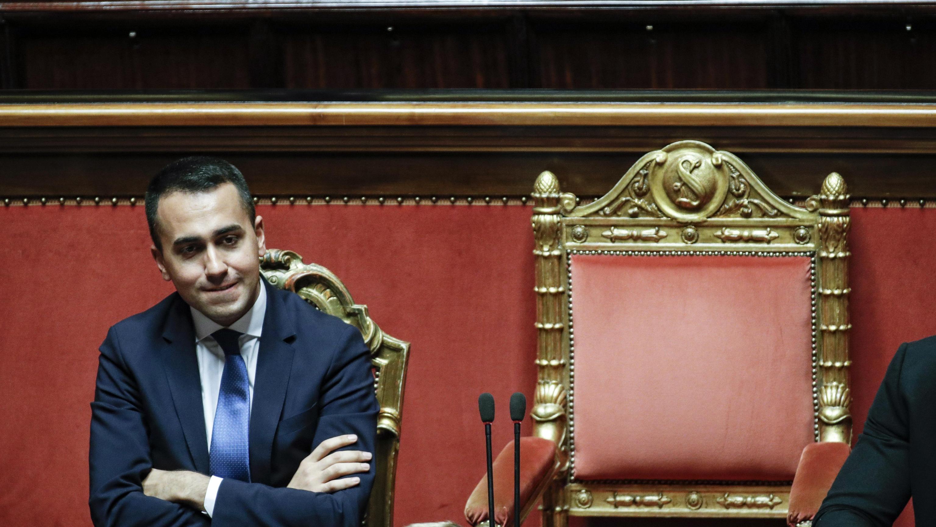 Di Maio, popolo Francia amici, Macron no