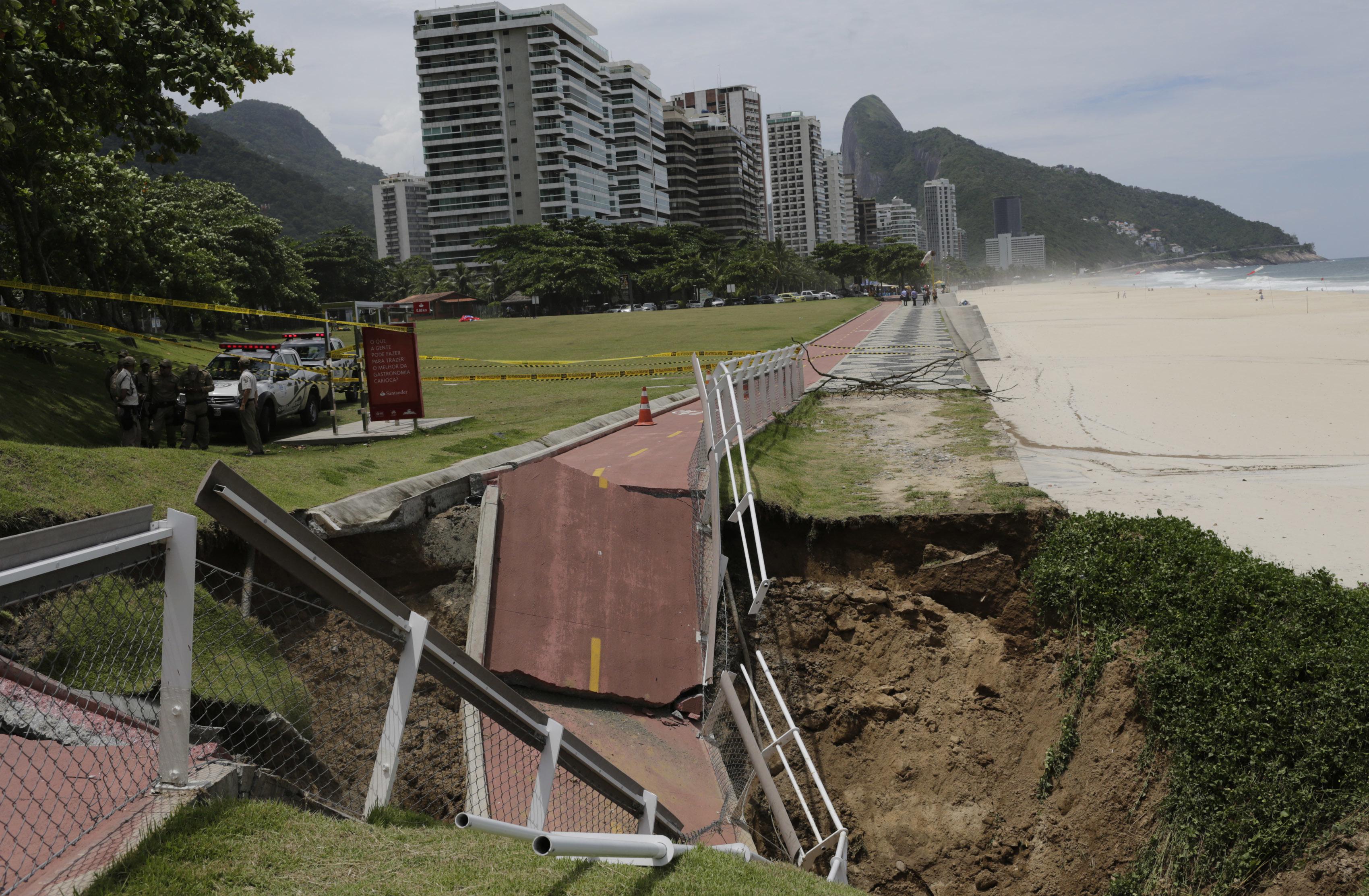 Brasile: temporale devasta Rio, 5 morti