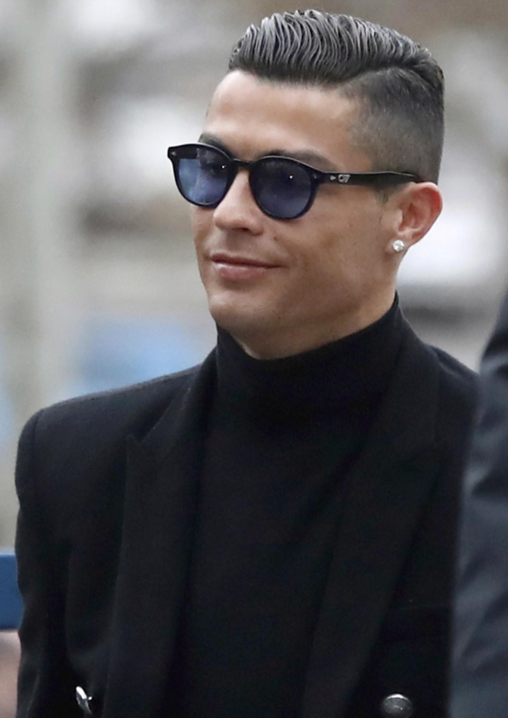 Emiliano, hotel CR7 su Gargano fake news