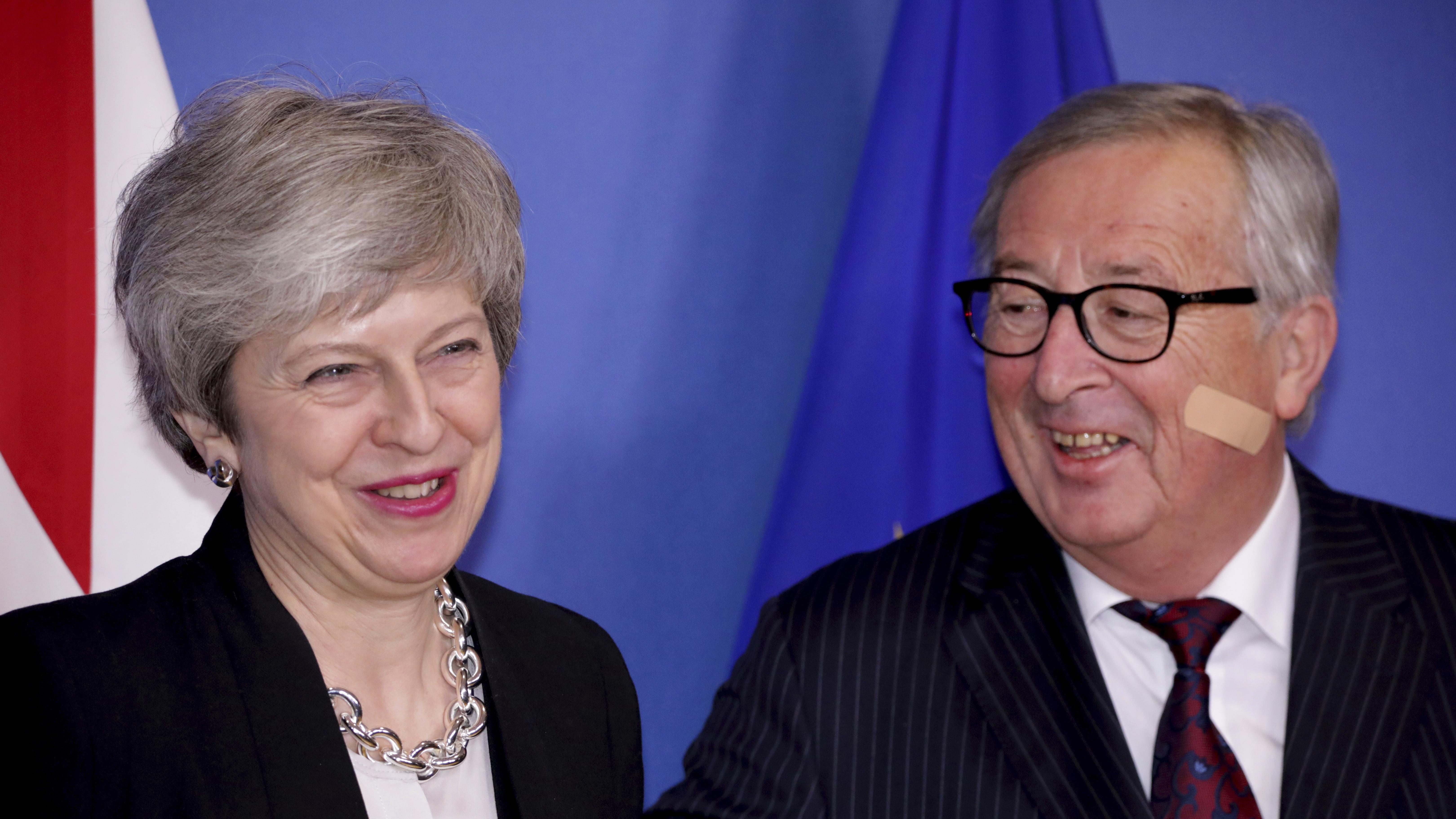 Brexit: Juncker, 'ancora non ci siamo'