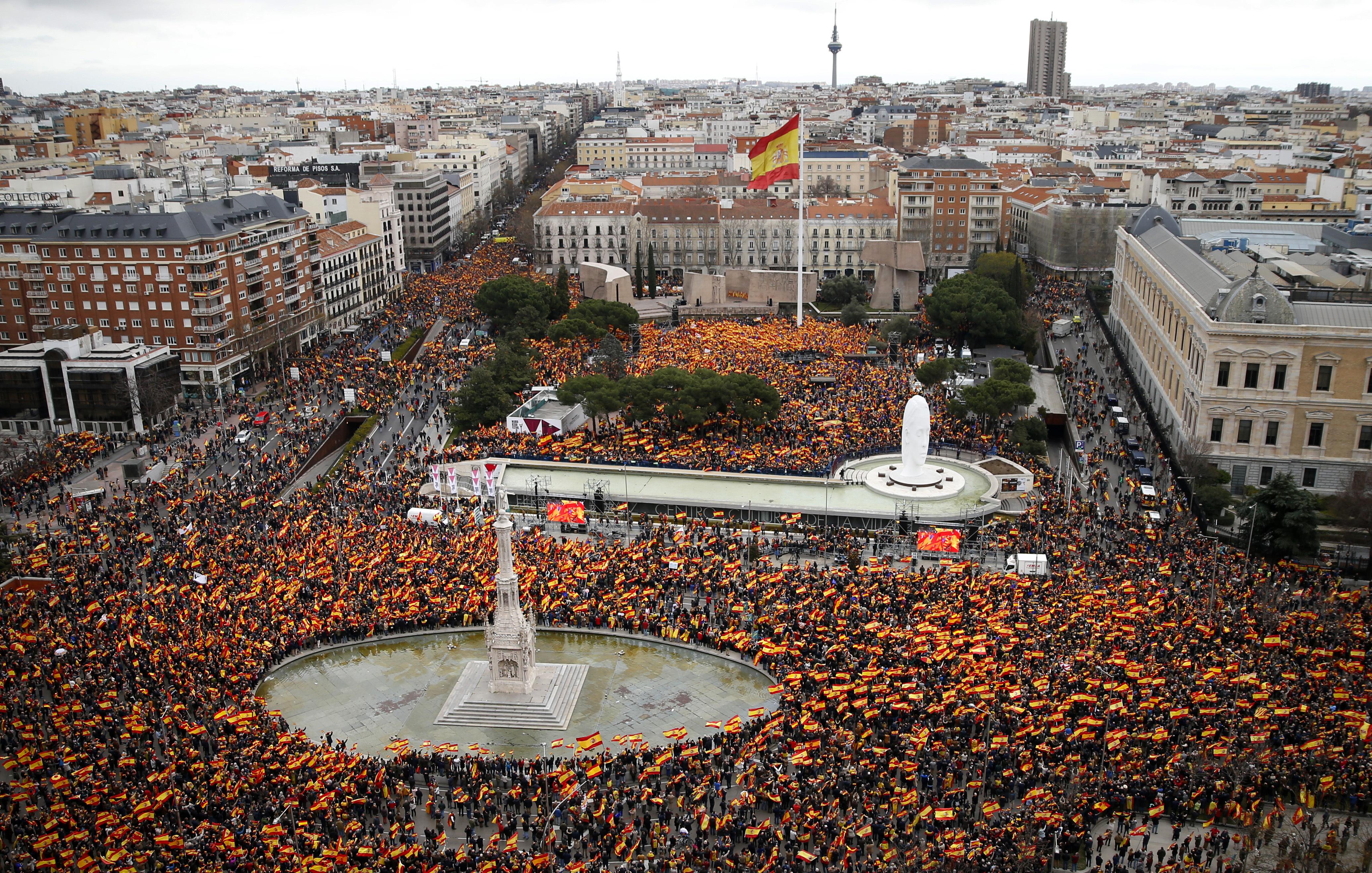 Sanchez, destre vogliono dividere Spagna