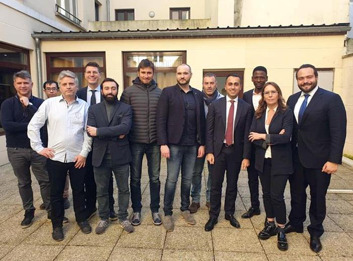 Summit M5S-ala dura gilet gialli, parte duello con la Lega