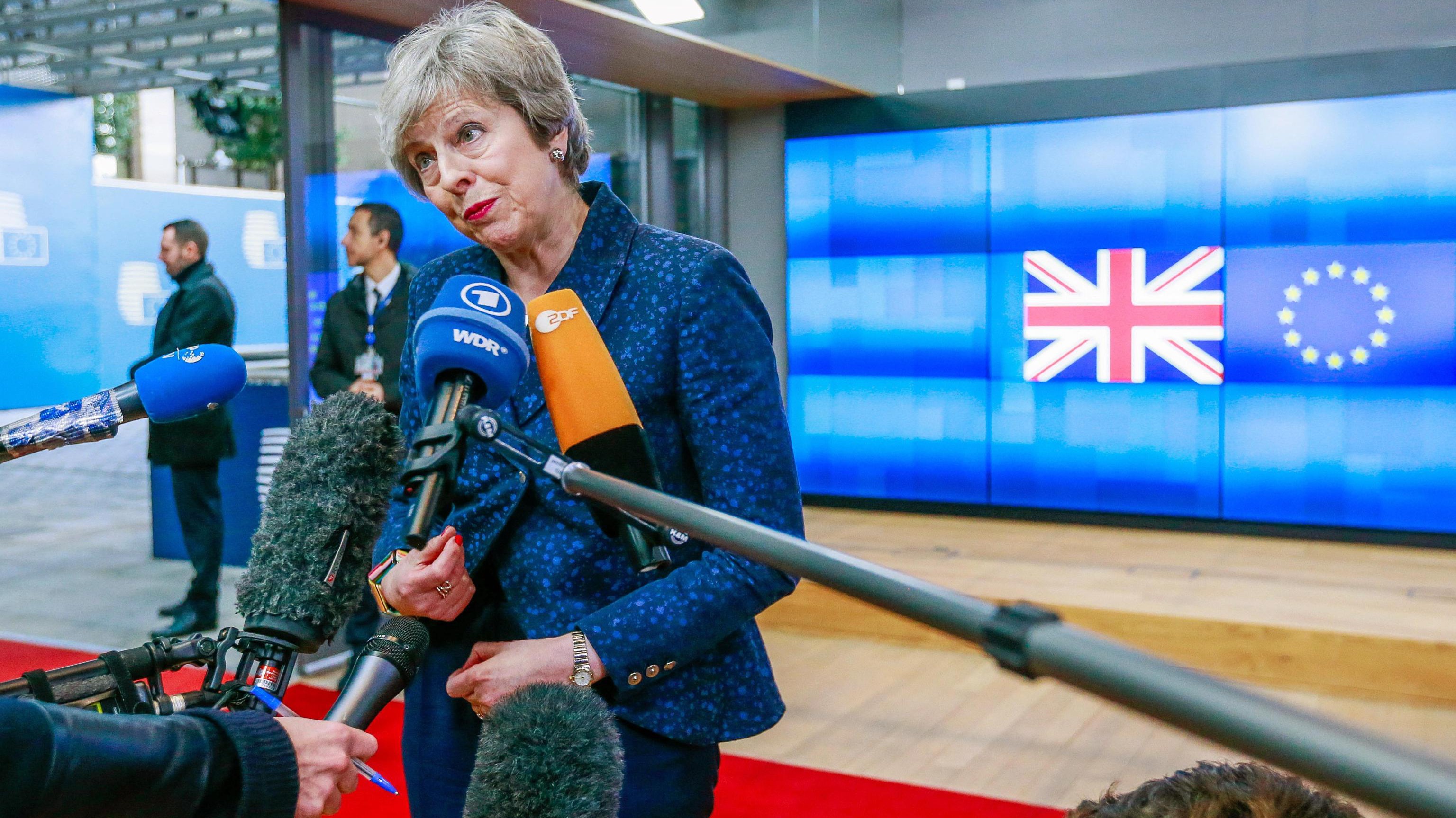 Brexit: May domani ai Comuni