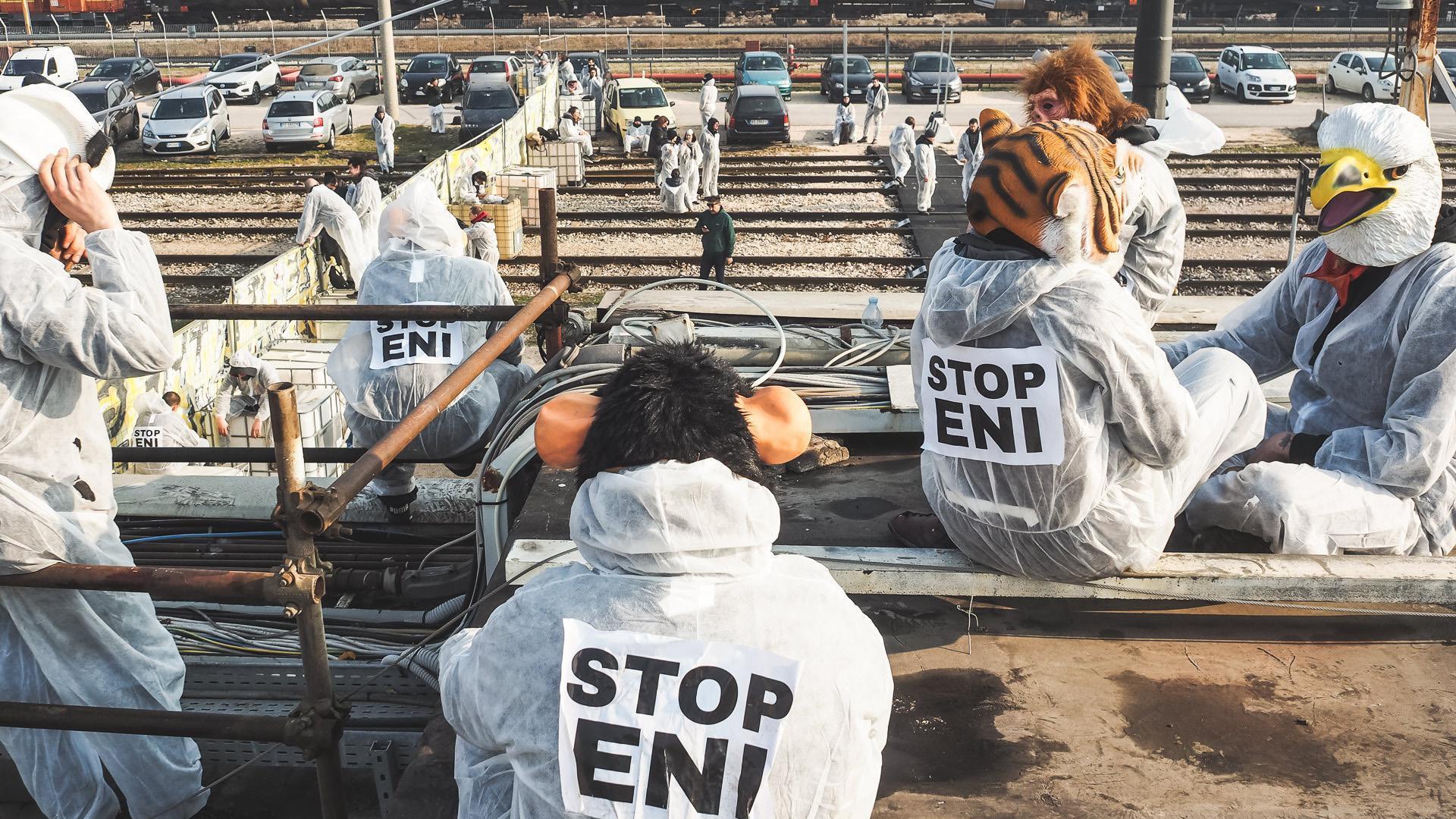 Protesta centri sociali a Eni Marghera