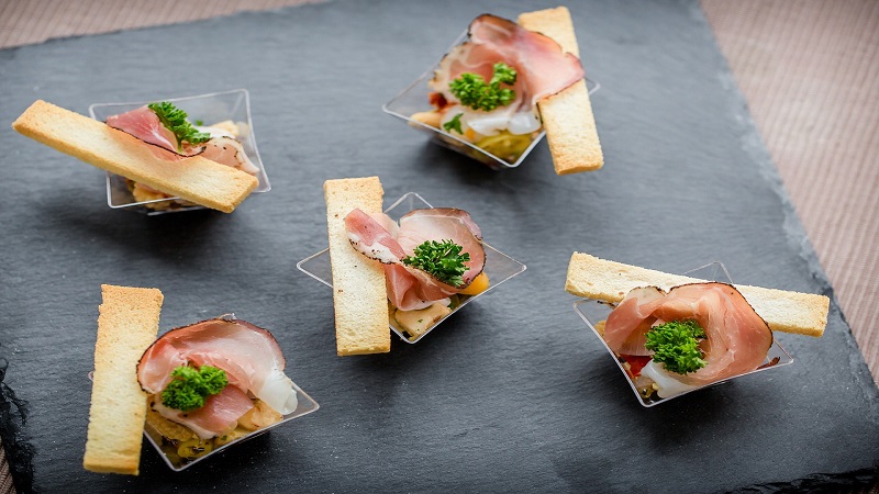 Finger food: tante idee per un buffet da mangiare con le dita Finger food: tante idee per un buffet da mangiare con le dita