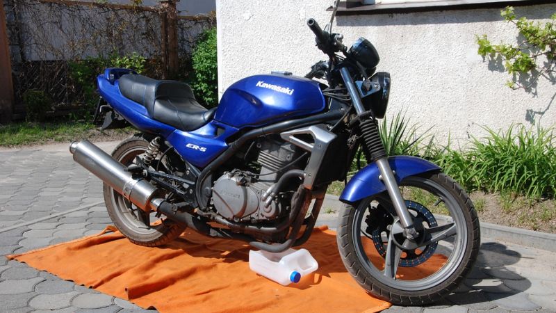 Spurgo dei freni della moto Spurgo dei freni della moto