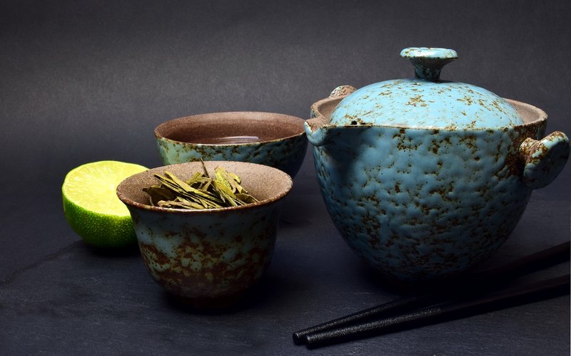 Raku, la ceramica di tradizione giapponese Raku, la ceramica di tradizione giapponese