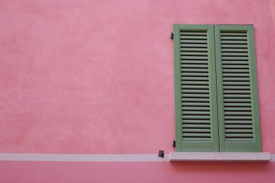 Come pulire tapparelle e persiane? consigli e rimedi fai da te Come pulire gli infissi in alluminio verniciato
