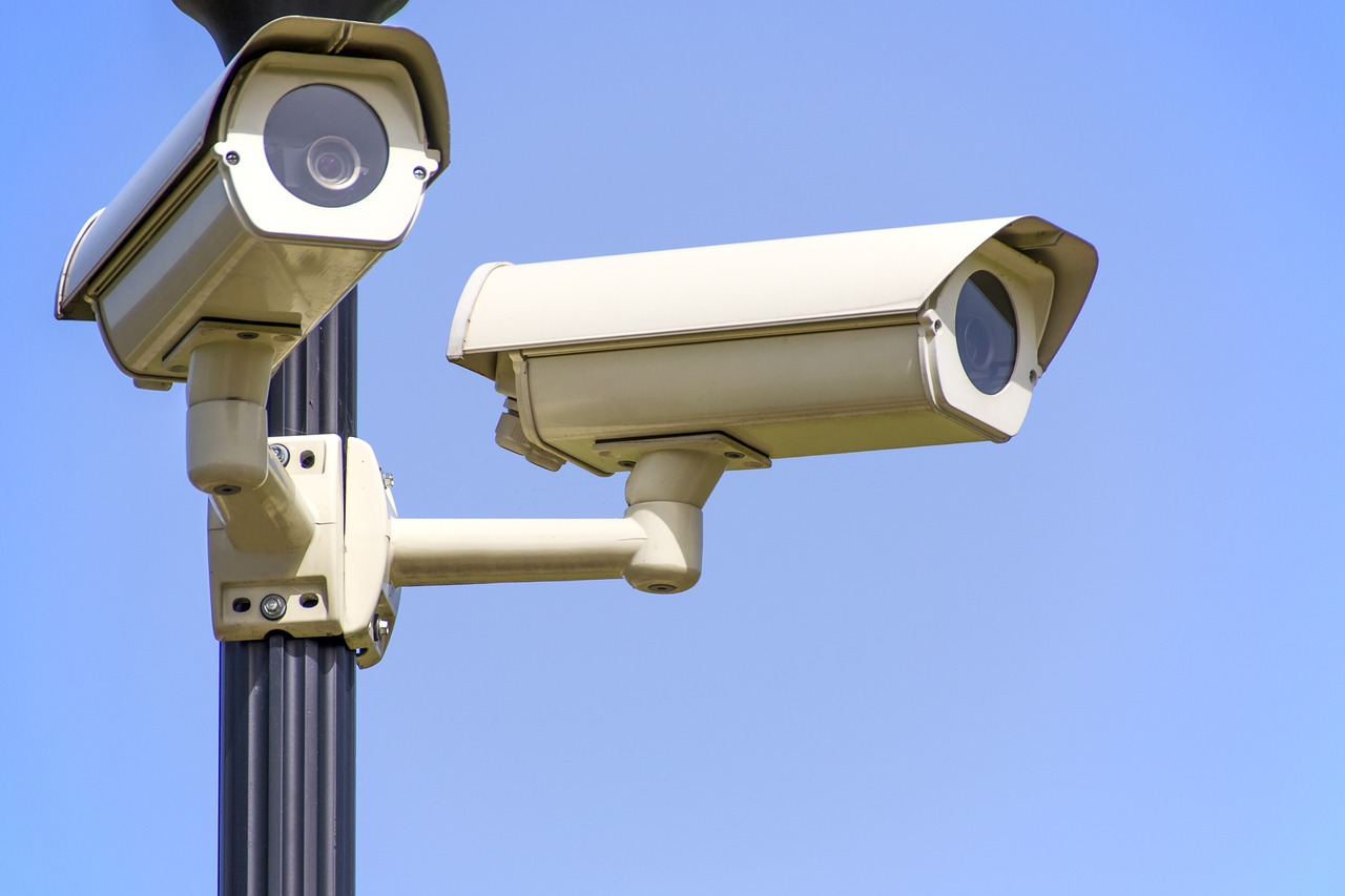 Telecamere finte da esterno: si possono installare o sono illegali?