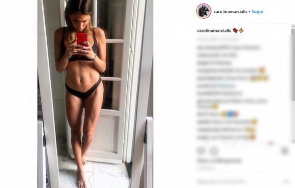 Lady Cassano, che silhouette! Lo scatto è super sexy Lady Cassano, che silhouette! Lo scatto è super sexy