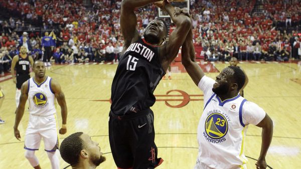 Houston reagisce e batte Golden State: finale sull'1-1 Houston reagisce e batte Golden State: finale sull'1-1