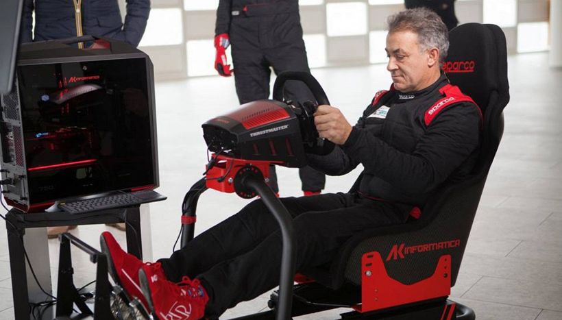 Jean Alesi, ex pilota Ferrari, presenta l'eSports Academy