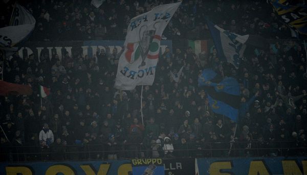 Inter, tifosi in rivolta per le nuove maglie Nike Inter, tifosi in rivolta per le nuove maglie Nike