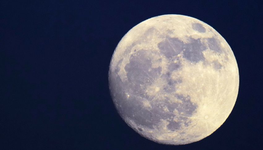 Scoperto un tunnel che consentir&agrave; di vivere sulla Luna