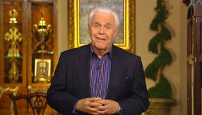 Un predicatore ha chiesto 54milioni ai fedeli per comprare un jet