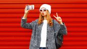 Scattate molti selfie? Attenti al 'selfie wrist'