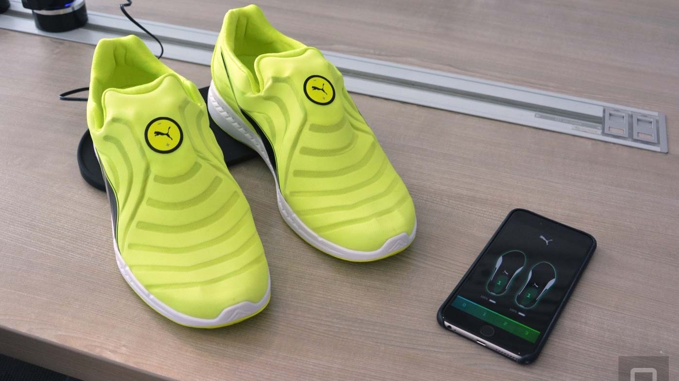 nike scarpe allacciano da sole nike scarpe allacciano da sole