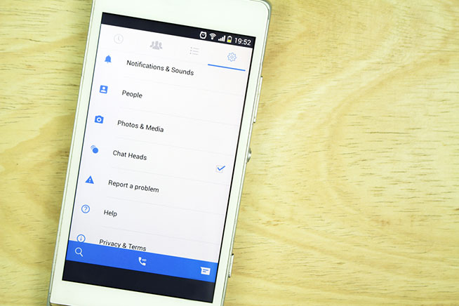 Premi sull'immagine per scoprire i trucchi per utilizzar al meglio Facebook Messenger