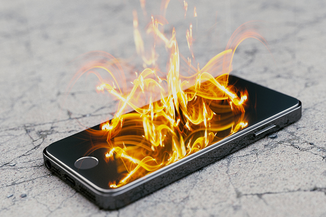 Premi sull'immagine per scoprire cosa fare quando lo smartphone prende fuoco