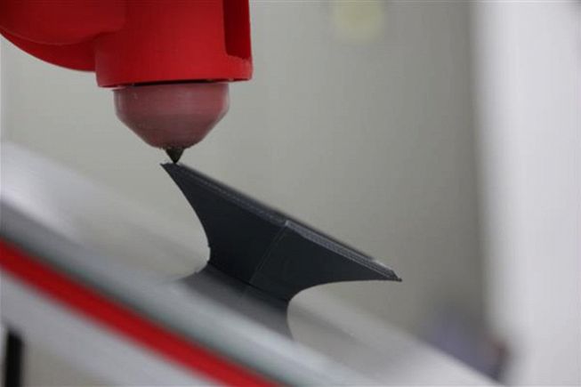 Premi sull'immagine per scoprire la stampante antigravitazionale realizzata dall'Università di Zurigo