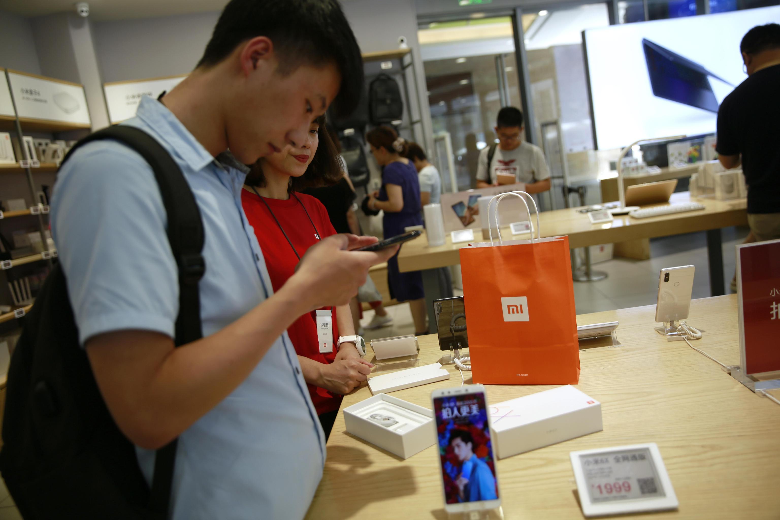 Smartphone, -3% nel 2018,ripresa da 2019